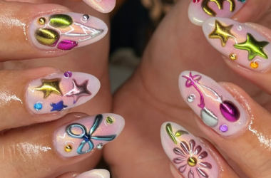 summer birthday nails ideas with chrome, pink, aura and glossy nail designs for a cute party look
