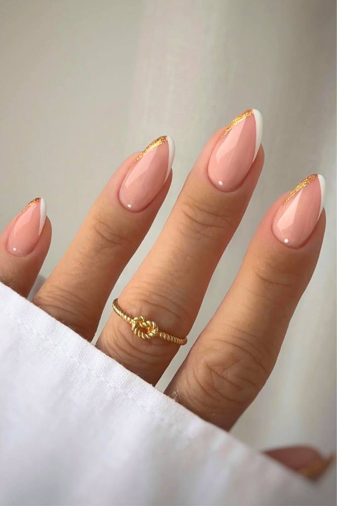 minimal gold line nails elegant summer manicure simple luxury nail design