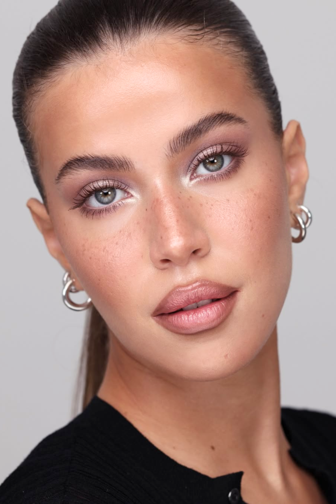minimal mascara makeup with dewy skin and clean glowy aesthetic look