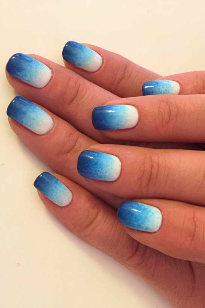 ombre blue nails gradient nail design soft blend