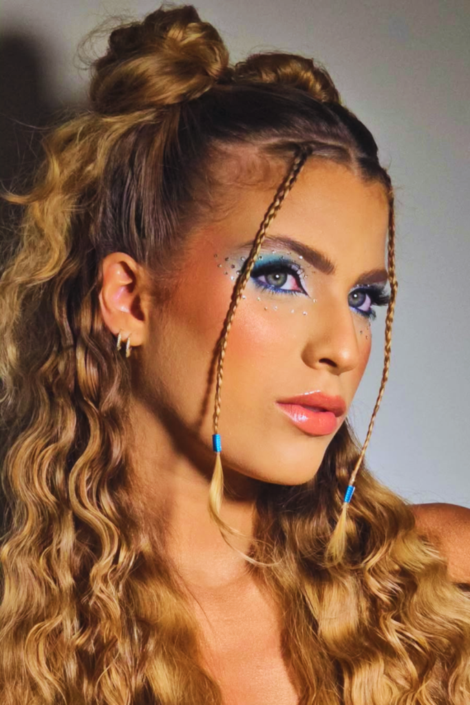 Y2K mini braids festival hairstyle with open hair look