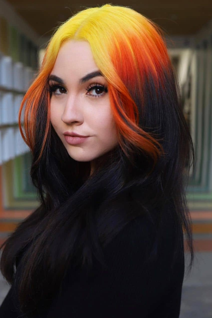 Fire red and black contrast hair color split look