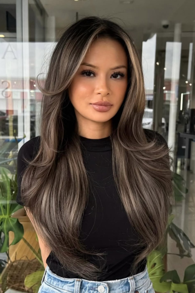 Mocha melt brunette hair with blended highlights