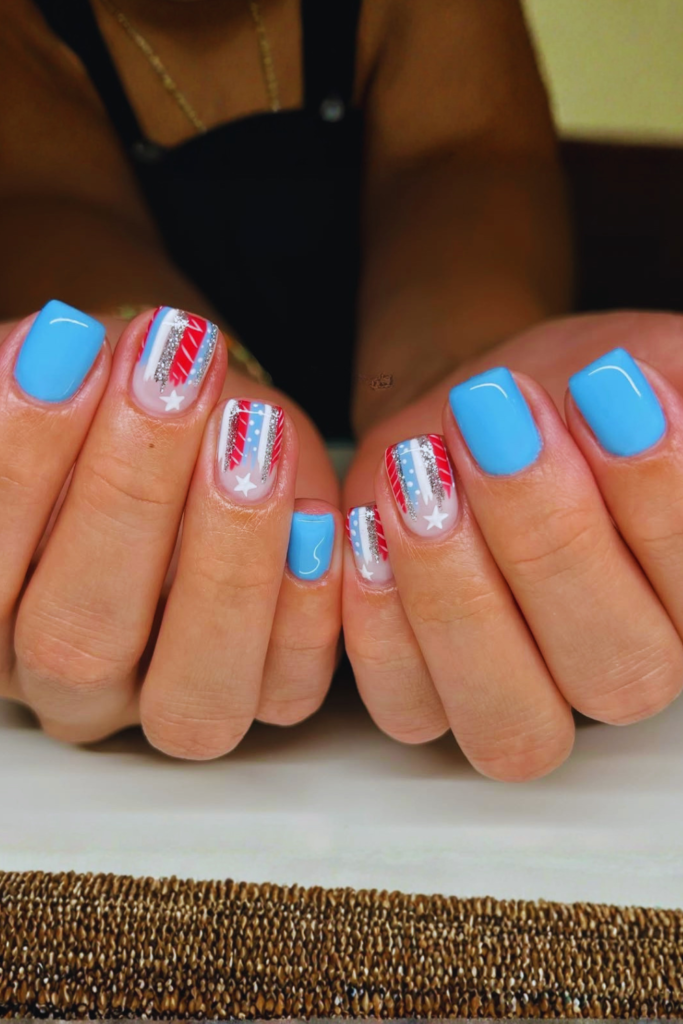 Tiny sparkle nails with soft glitter summer manicure look