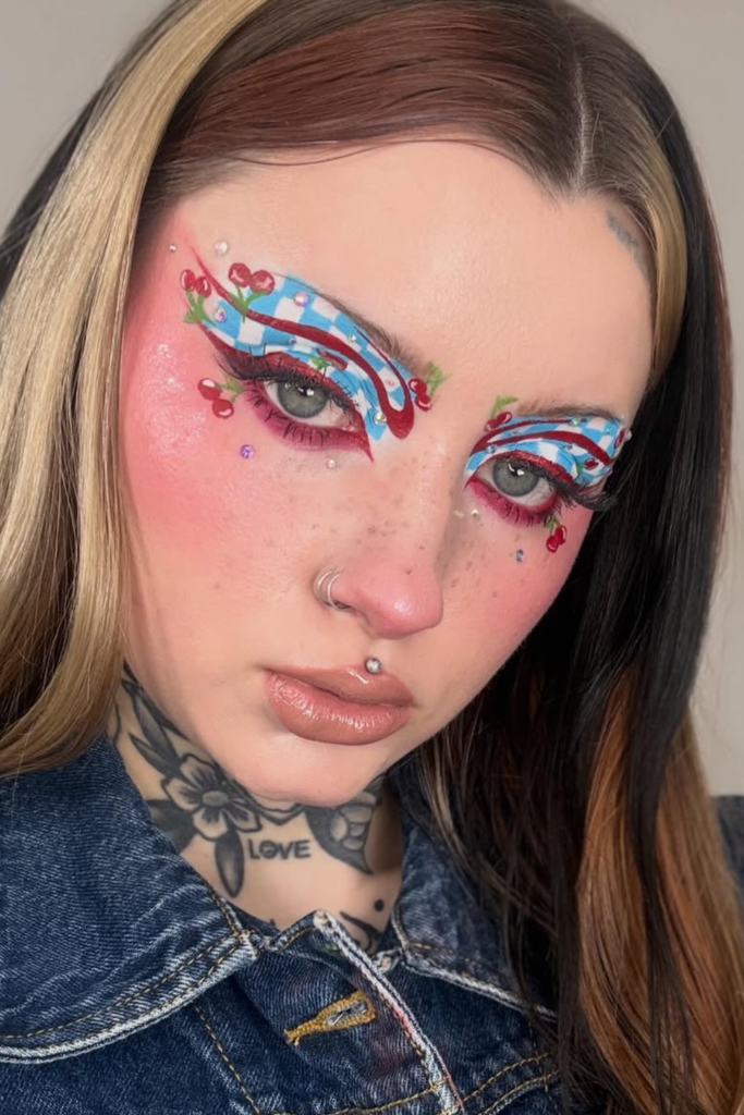 Double wing eyeliner with patriotic colors