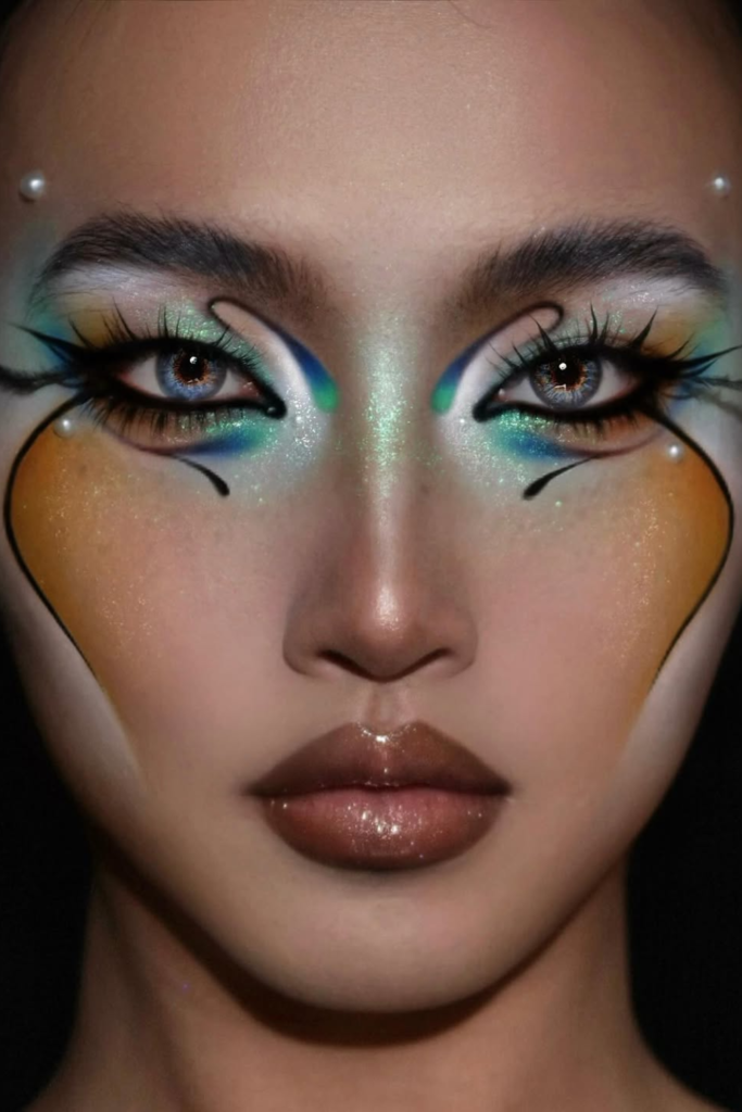 Emerald green eyeliner design with bold yet elegant eye makeup styling