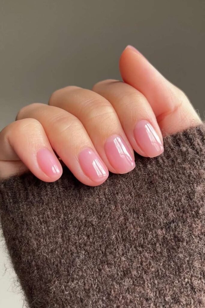 Lip gloss nails with high shine finish
