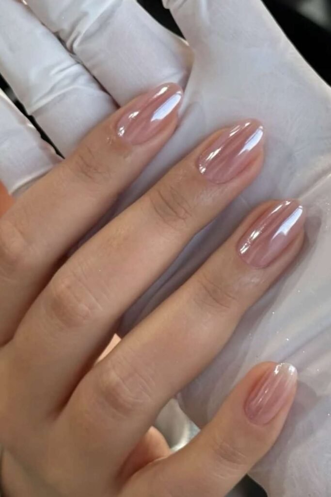 Neutral chrome nails with subtle luxury shine