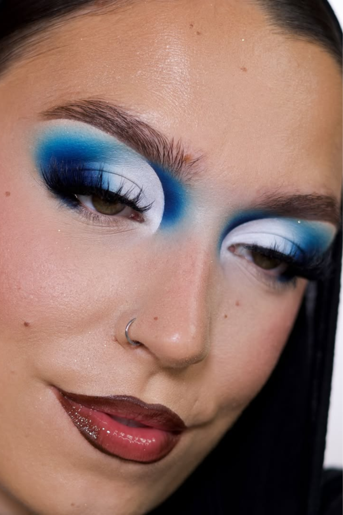 Patriotic ombre eye makeup inspiration