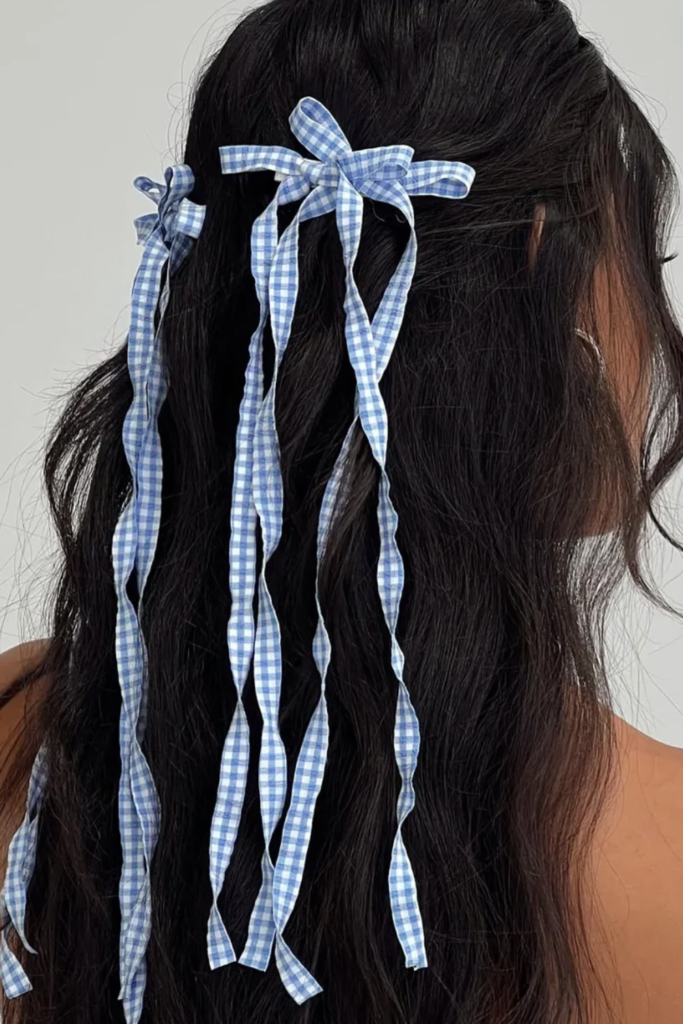 Textured beach waves with mini bow accessories