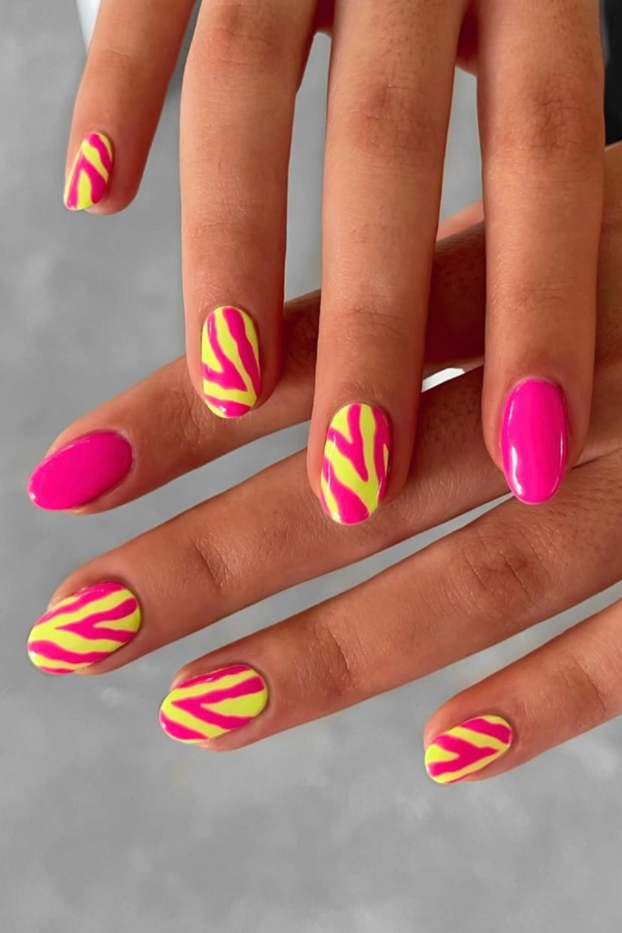 Short natural manicure with minimalist zebra stripe details